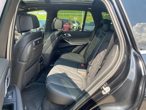 Used 2025 BMW X5 xDrive40i w/ Climate Comfort Package AWD/4WD image 16