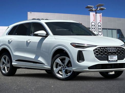 New 2025 Audi Q5 Premium Plus image 2