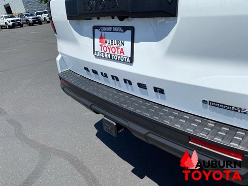 New 2026 Toyota 4Runner TRD Off-Road Premium AWD/4WD image 11