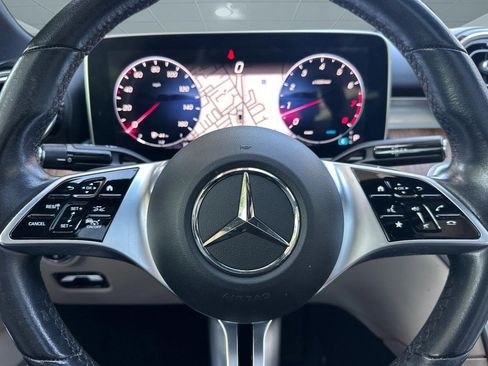 Used 2023 Mercedes-Benz C 300 Sedan image 17