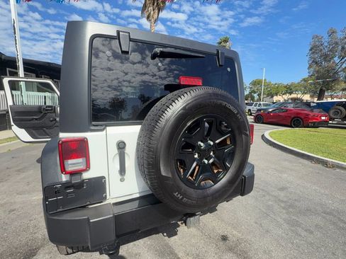 Used 2016 Jeep Wrangler Unlimited Sport AWD/4WD image 29