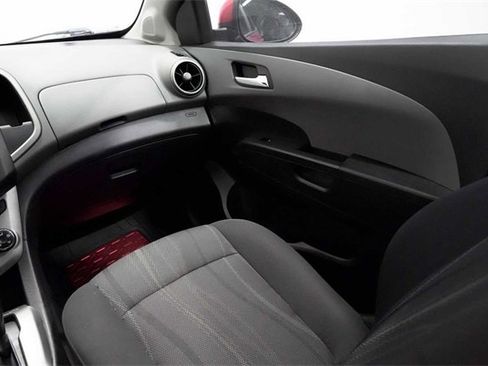 Used 2014 Chevrolet Sonic LT image 24
