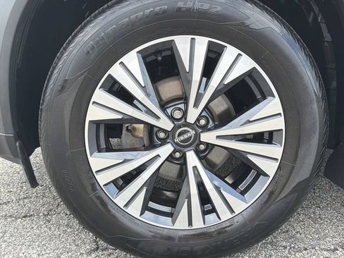 Certified 2023 Nissan Rogue SV w/ SV Premium B Package AWD/4WD image 10