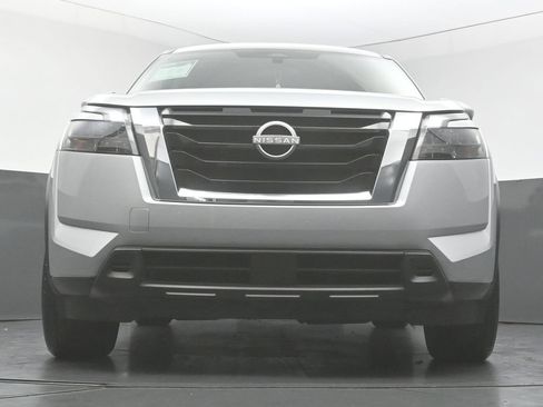 Used 2025 Nissan Pathfinder SV AWD/4WD image 42