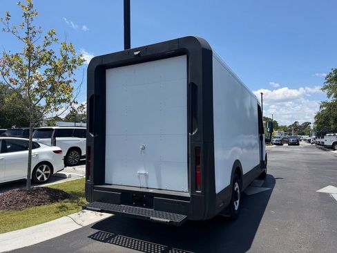 Used 2024 Chevrolet Brightdrop 600 w/ Commercial Equipment Package AWD/4WD image 8