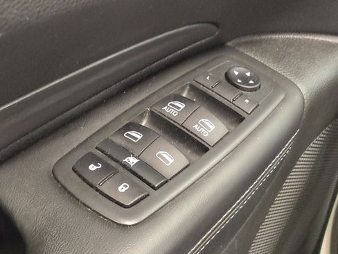 Used 2021 Dodge Durango SXT RWD image 27