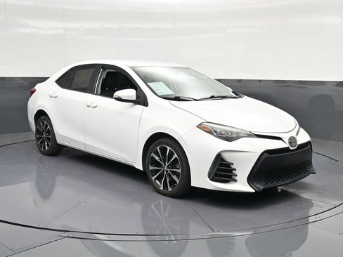 Used 2019 Toyota Corolla SE FWD image 5