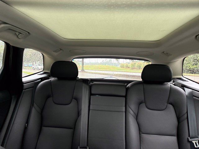 Used 2020 Volvo XC60 T5 Inscription w/ Protection Package AWD/4WD image 33