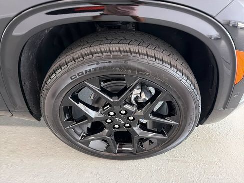 New 2026 Chevrolet Traverse RS w/ LPO, Floor Liner Package FWD image 4