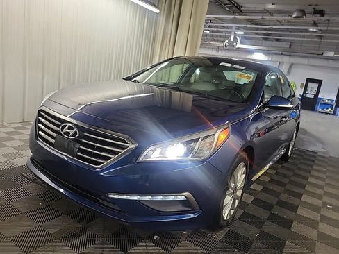 Used 2015 Hyundai Sonata Limited w/ Option Group 05 FWD image 16