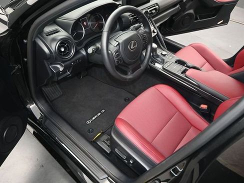 Used 2025 Lexus IS 350 F Sport RWD image 4
