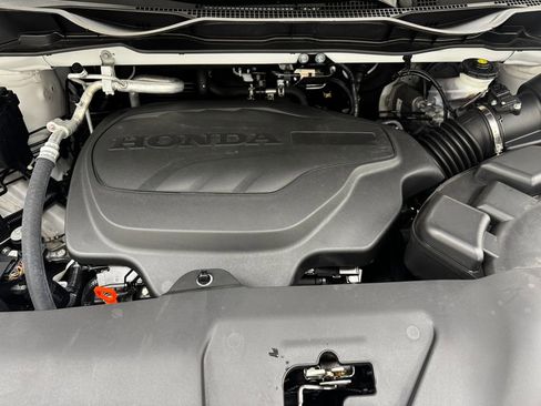 Used 2024 Honda Odyssey Sport image 43