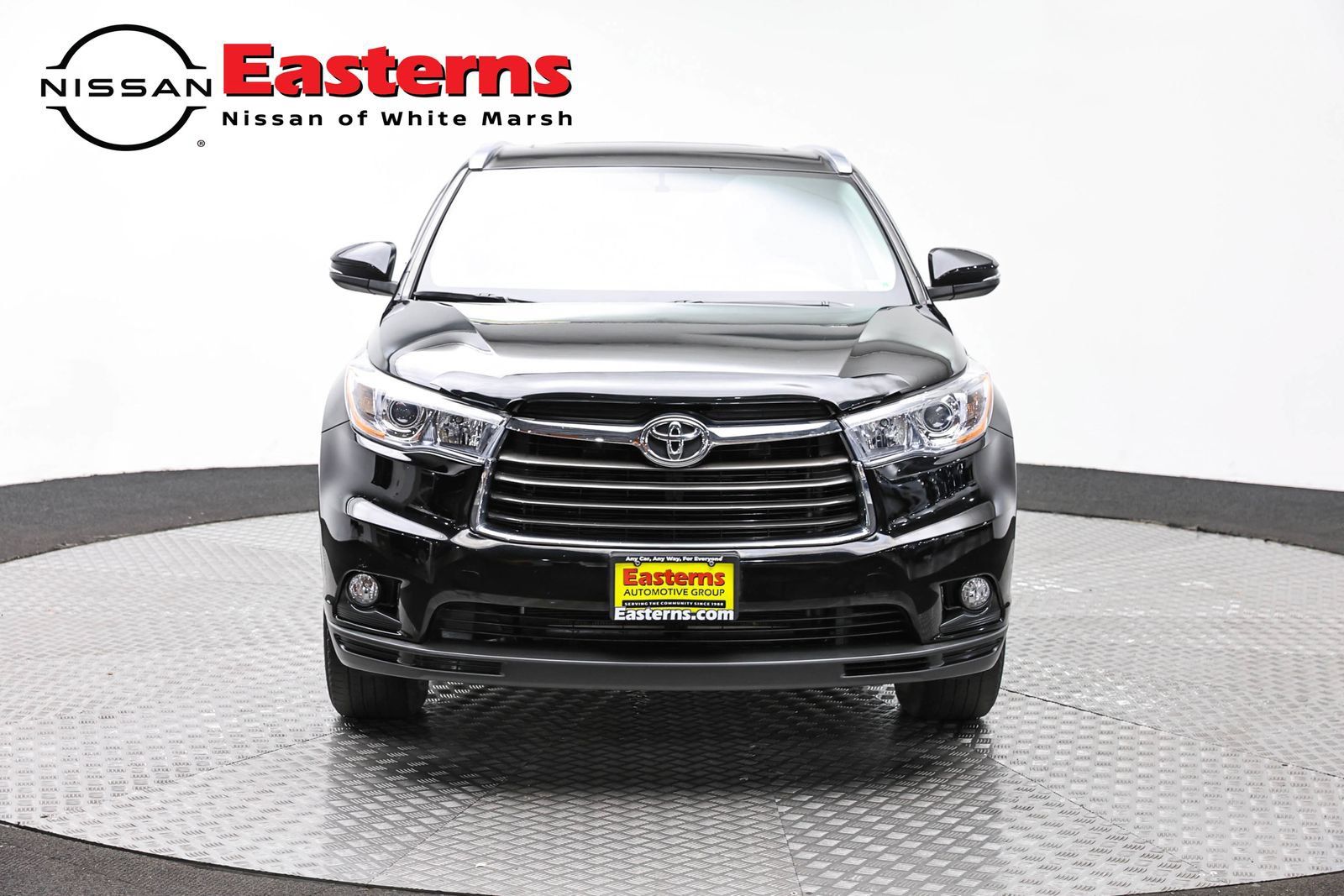 Used 2016 Toyota Highlander XLE AWD/4WD image 2