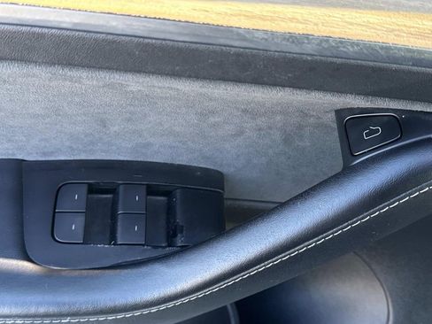 Used 2023 Tesla Model 3 Standard Range image 19