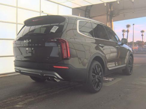 Used 2022 Kia Telluride SX FWD image 7