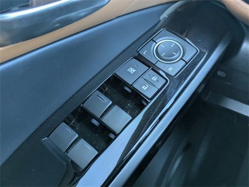 Used 2023 Lexus IS 350 F Sport image 28