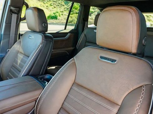 New 2026 GMC Acadia Denali Ultimate image 14