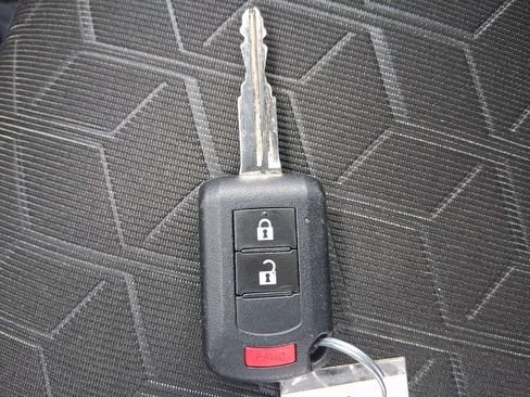 Used 2024 Mitsubishi Outlander Sport AWD image 32