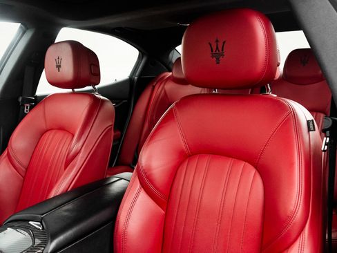 Used 2022 Maserati Ghibli Modena Q4 image 3