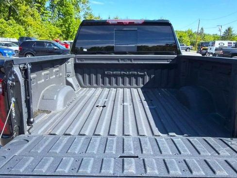 Used 2024 GMC Sierra 2500 Denali Ultimate w/ Max Trailering Package AWD/4WD image 19