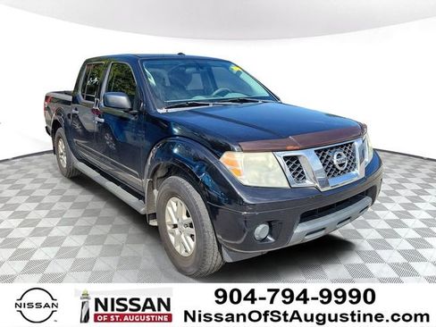 Used 2018 Nissan Frontier SV image 1