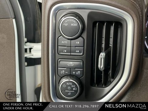 Used 2020 Chevrolet Silverado 1500 LT w/ Texas Edition image 32