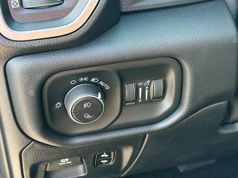 New 2026 RAM 1500 Big Horn AWD/4WD image 15