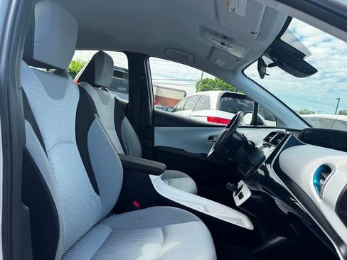 Used 2017 Toyota Prius Prime Plus FWD image 20