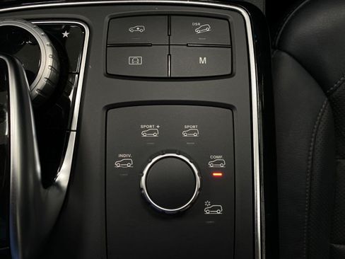 Used 2017 Mercedes-Benz GLE 43 AMG 4MATIC image 28