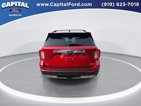 Certified 2022 Ford Explorer XLT w/ Equipment Group 202A image 7