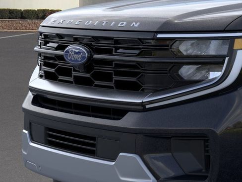 New 2026 Ford Expedition Platinum w/ Platinum Ultimate Package AWD/4WD image 40