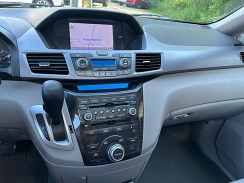Used 2011 Honda Odyssey Touring image 18