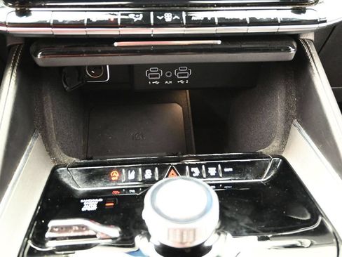 Used 2024 Jeep Wagoneer Series II AWD/4WD image 41