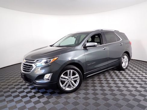 Used 2018 Chevrolet Equinox Premier image 11