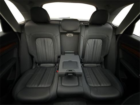 Used 2021 Audi Q5 2.0T Premium Plus image 16