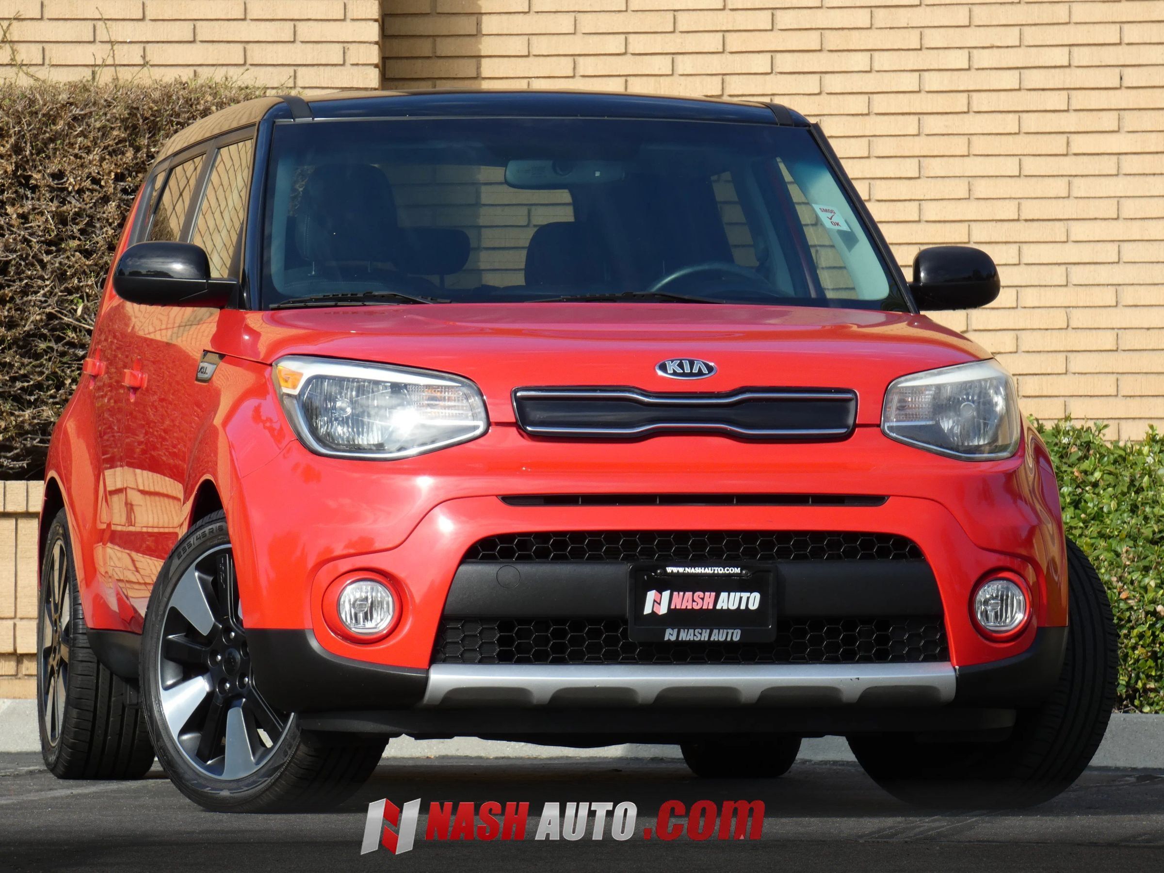 Used 2018 Kia Soul + FWD image 3
