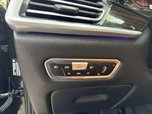Used 2021 BMW X7 xDrive40i w/ Premium Package AWD/4WD image 24