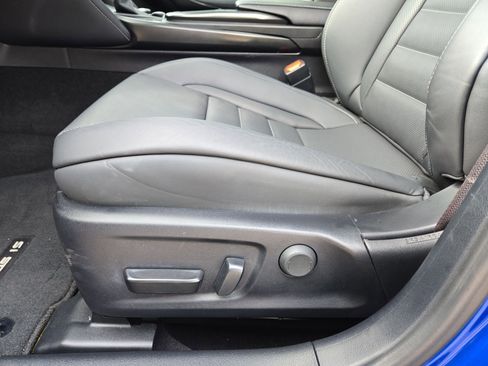 Used 2023 Lexus IS 350 F Sport w/ Memory Package RWD image 17