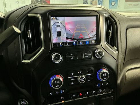 Used 2023 GMC Sierra 2500 AT4 w/ AT4 Preferred Package AWD/4WD image 20