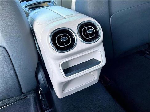 Certified 2023 Mercedes-Benz GLC 300 image 25