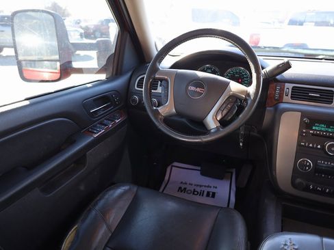 Used 2014 GMC Sierra 3500 SLT w/ SLT Convenience Package image 20