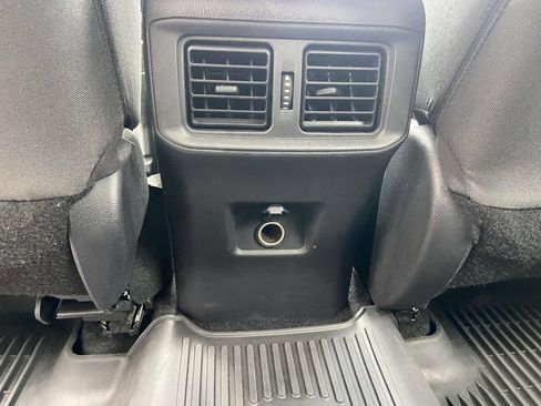 Used 2024 Toyota RAV4 LE FWD image 11