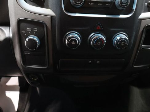 Used 2016 RAM 1500 ST w/ SXT Appearance Group image 24