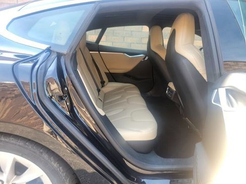 Used 2016 Tesla Model S 70D image 31