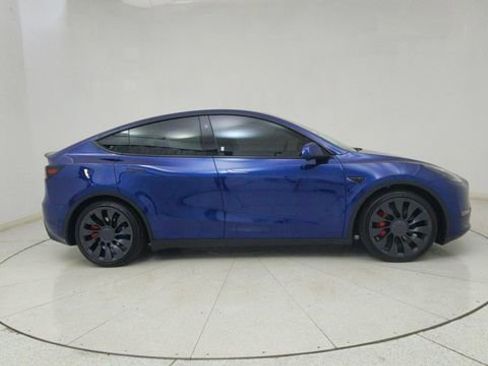 Used 2024 Tesla Model Y Performance image 60