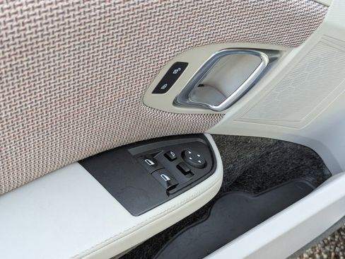 Used 2019 BMW i3 image 11