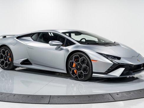 Used 2023 Lamborghini Huracan Tecnica RWD image 39