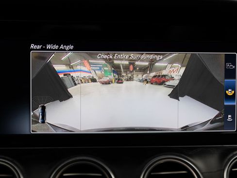 Used 2018 Mercedes-Benz E 300 4MATIC w/ Premium 1 Package image 86