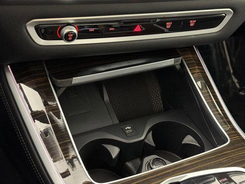 Used 2025 BMW X5 xDrive40i w/ Climate Comfort Package image 20