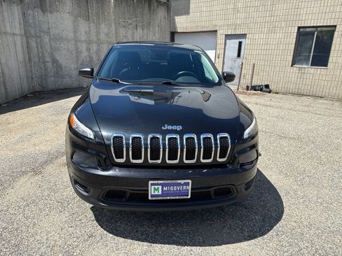 Used 2015 Jeep Cherokee Sport FWD image 10